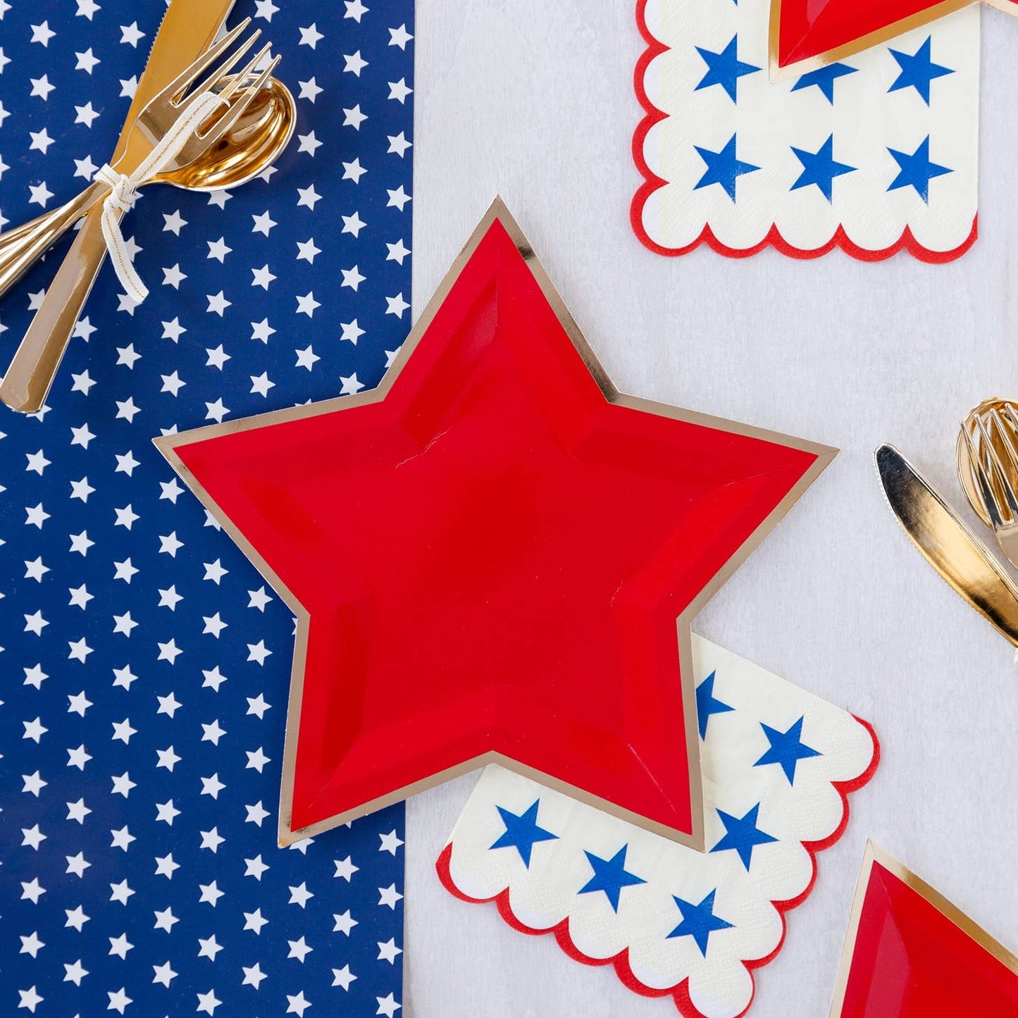 Stars with Scallop Edge 5" Napkins