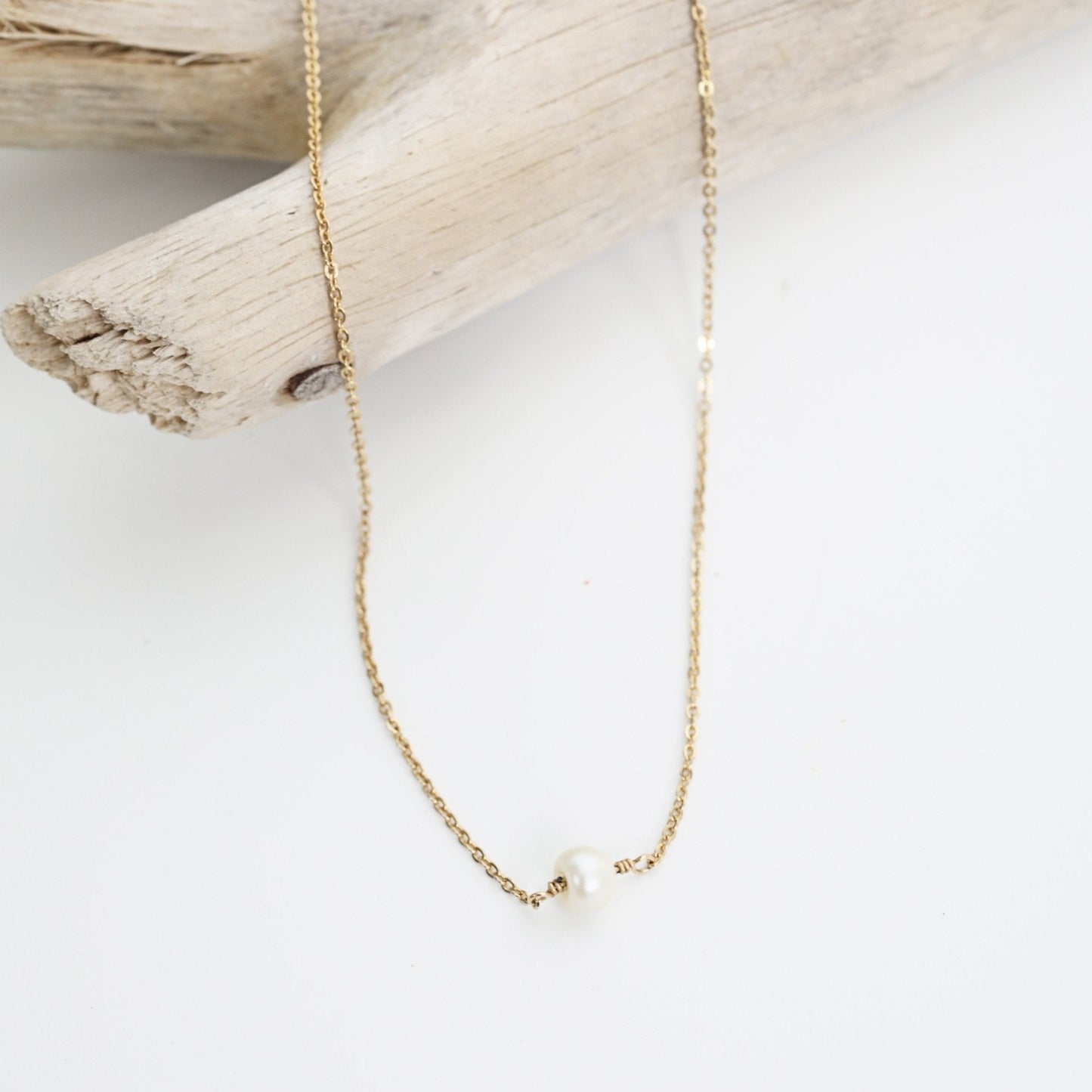 "The Small Pearl" Solitaire Freshwater Pearl Necklace - Chocolate and Steel