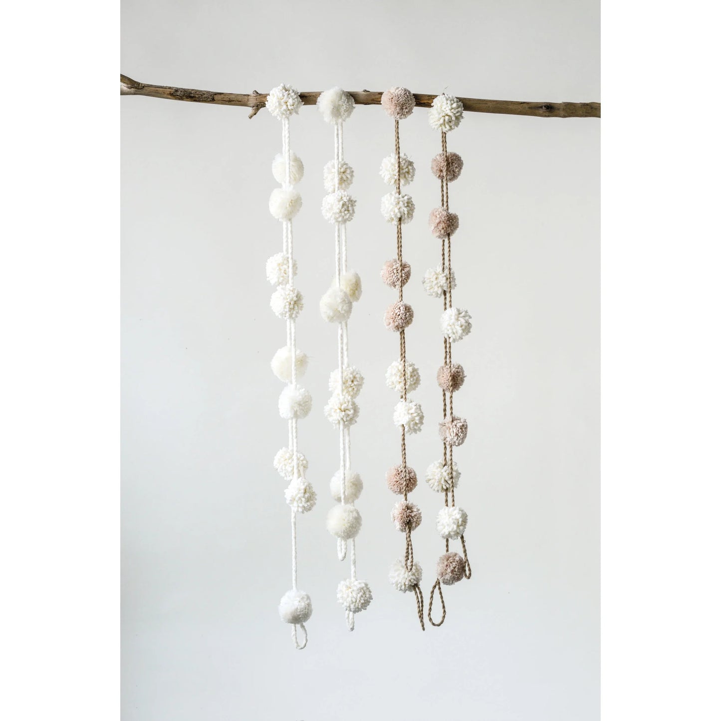 Pom Pom Garland Cream