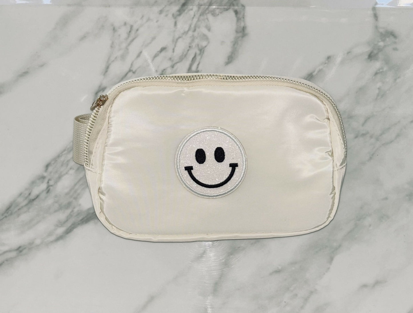 Cream Crossbody/ Sparkle White Smiley Face