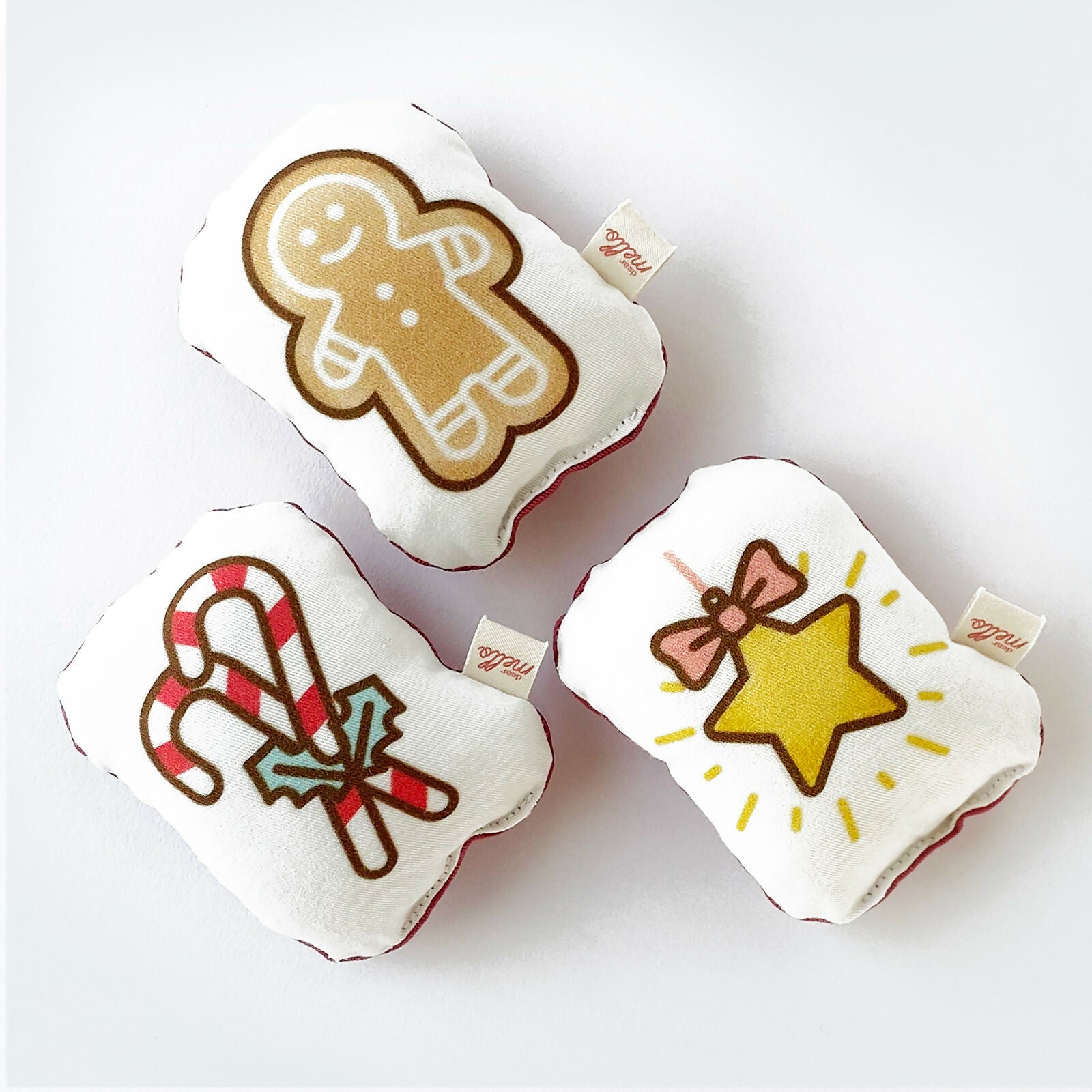 Dear-Mello_Magnetic-Accessories_Winter-Market