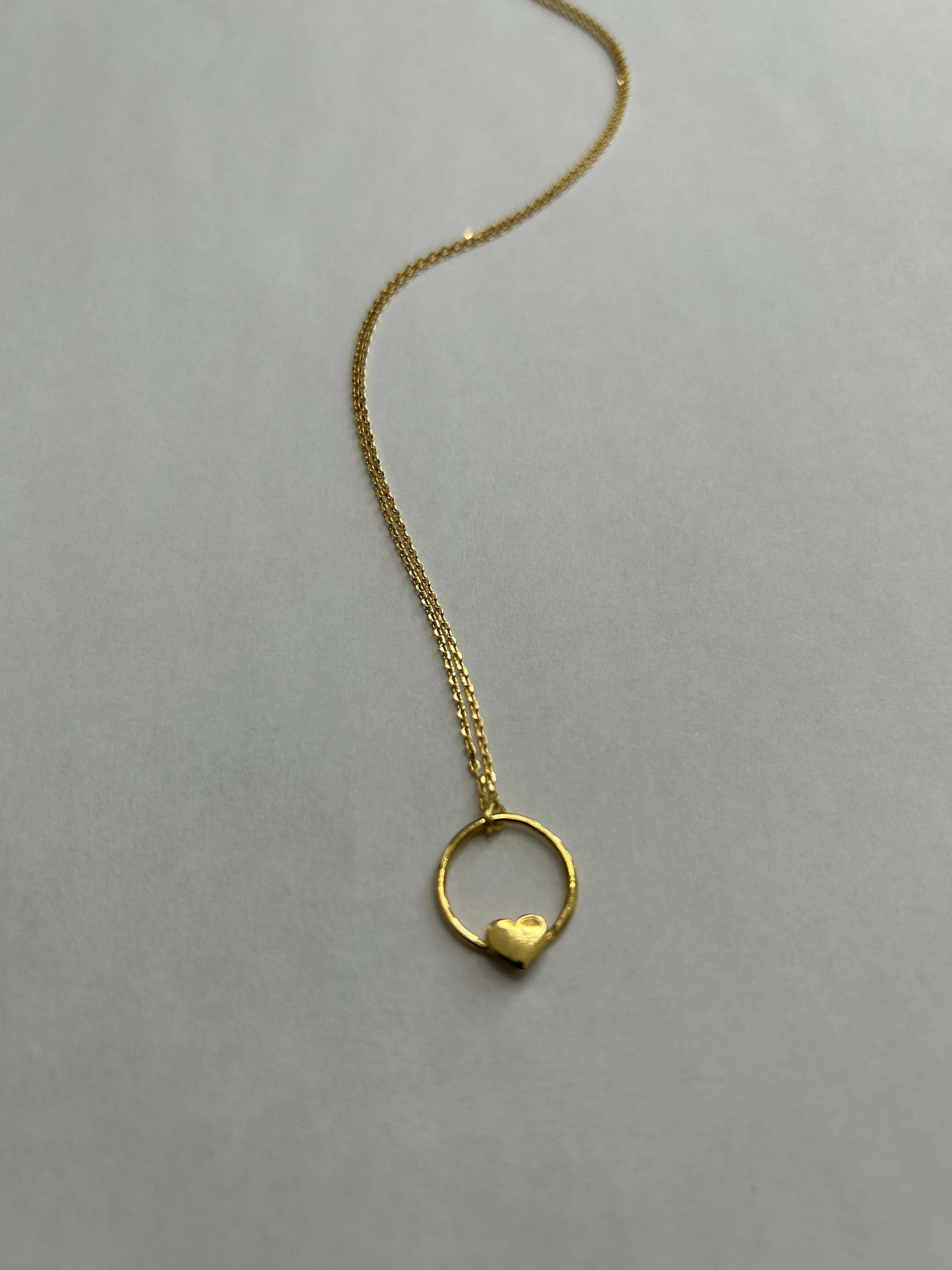 Fryman - Circle w/ mini heart | 18k Gold Dipped