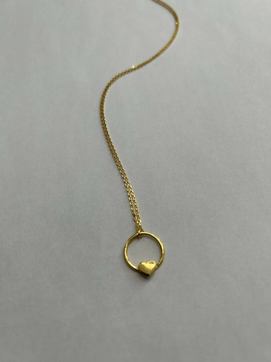 Fryman - Circle w/ mini heart | 18k Gold Dipped